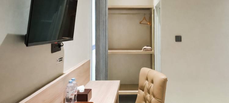 Urbanview Hotel Tentrem 2 near Alun-Alun Blora图片