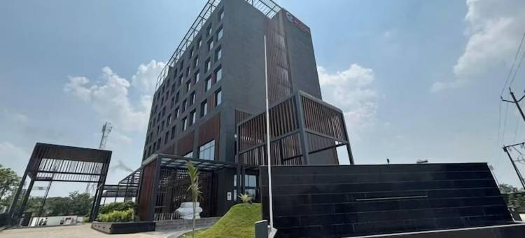 温德姆华美达安可酒店阿约提亚塔克普拉(Ramada Encore by Wyndham Ayodhya Takpura)图片