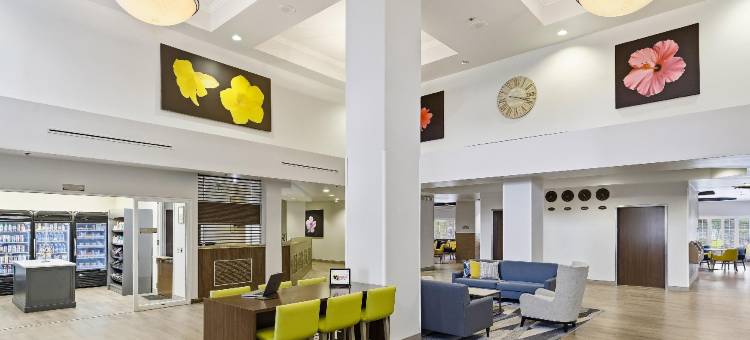 东铭基舒适套房酒店(Comfort Suites Maingate East)图片