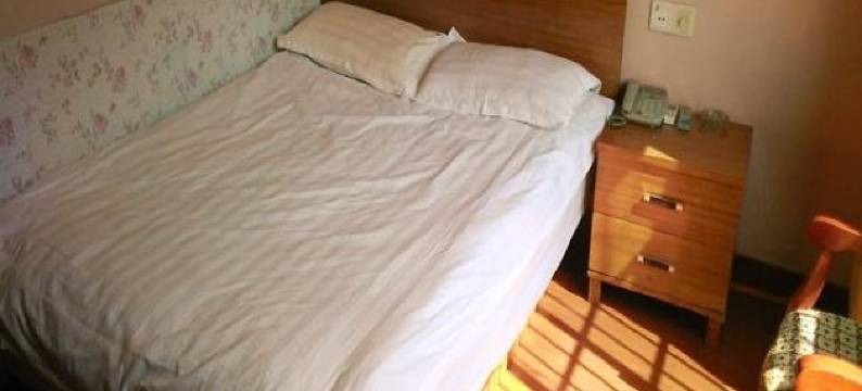 恒8连锁酒店(嵊州西站店)图片