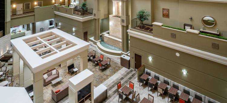 纳什维尔州范德比尔特希尔顿安泊酒店(Embassy Suites by Hilton Nashville at Vanderbilt)图片