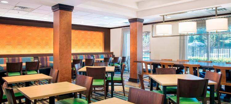 莱克兰普兰特城万枫酒店及套房(Fairfield Inn & Suites Lakeland Plant City)图片
