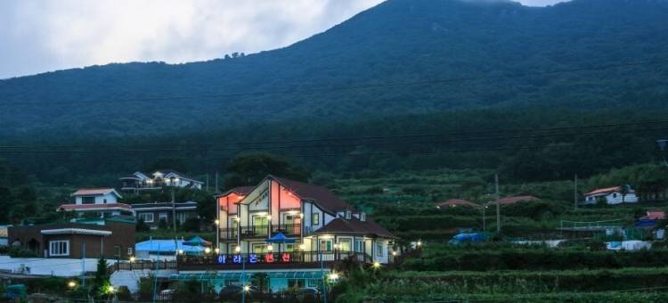 巨济亚伦旅馆(Geoje Araon Pension)图片