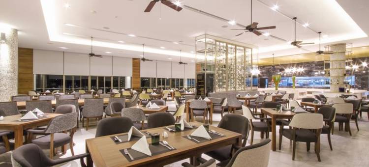 普吉岛卡利姆湾温德姆度假村(Wyndham Grand Phuket Kalim Bay)图片