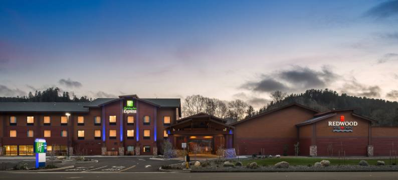 克拉马斯红木国家公园地区智选假日酒店(Holiday Inn Express KLAMATH - REDWOOD NTL PK AREA by IHG)图片