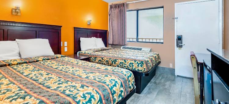 OYO查尔斯湖10号高速公路酒店(OYO Hotel Lake Charles Hwy 10)图片