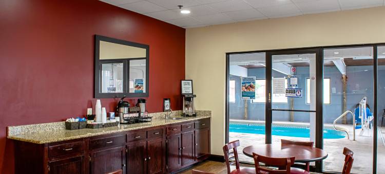 中城红顶套房酒店-富兰克林(Red Roof Inn & Suites Middletown - Franklin)图片