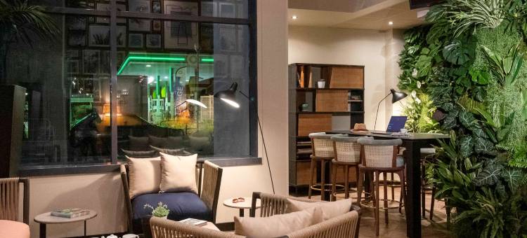 尼斯蔚蓝海岸机场诺富特套房酒店(Novotel Suites Nice Airport)图片