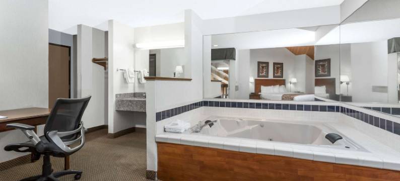 怀里卡温德姆呗盟酒店(Baymont by Wyndham Yreka)图片