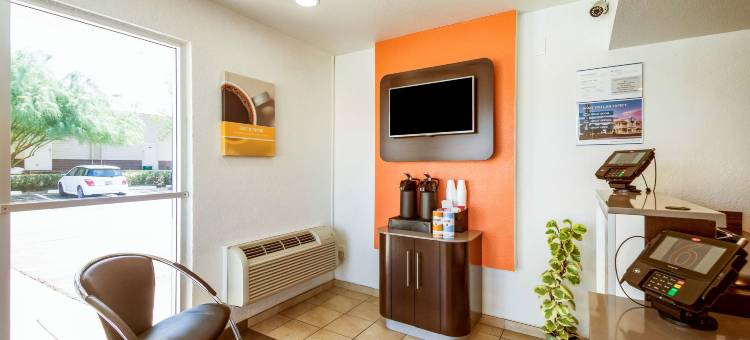 凤凰太阳城6号汽车旅馆 - 扬镇(Motel 6 Youngtown, AZ - Phoenix - Sun City)图片