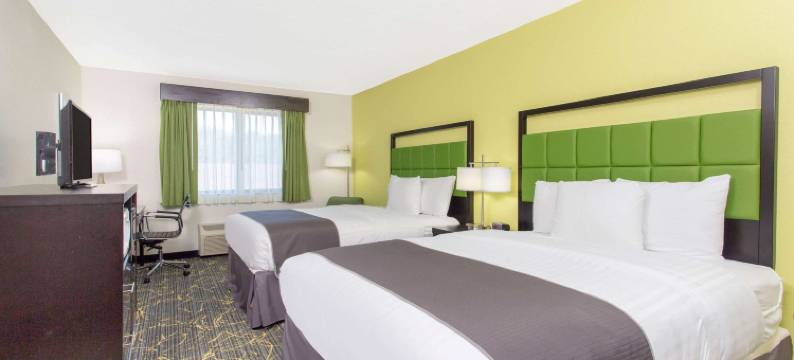 德拉菲尔德美吟温德姆酒店(AmericInn by Wyndham Delafield)图片