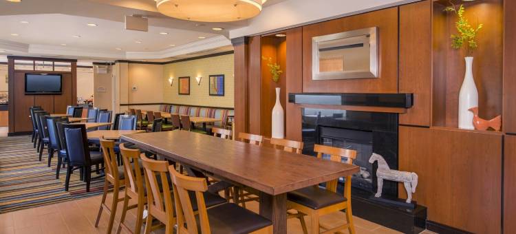 杜勒斯机场尚迪利万枫套房酒店(Fairfield Inn & Suites Dulles Airport Chantilly)图片