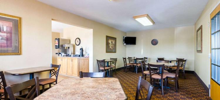 温德姆科扎德速8酒店(Super 8 by Wyndham Cozad)图片