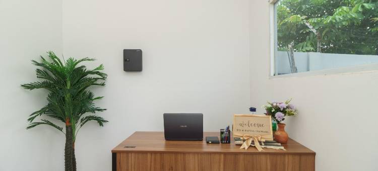 红多兹酒店@巨港惹兰德曼勒巴拉亚(RedDoorz @ Jalan Demang Lebar Raya Palembang)图片