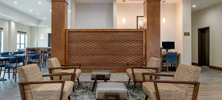 帕迪尤卡购物中心区舒适套房酒店(Comfort Suites Paducah Mall Area)图片