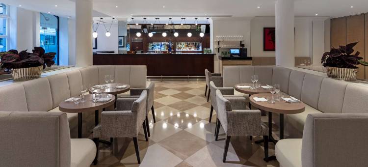 伦敦托特纳姆法院路丽笙酒店(原凯尼尔沃思酒店)(Radisson Blu Hotel, London Tottenham Court Road (formely Kenilworth))图片