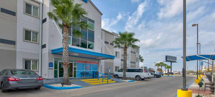 伊格帕斯湖畔6号汽车旅馆(Motel 6 Eagle Pass, TX - Lakeside)图片