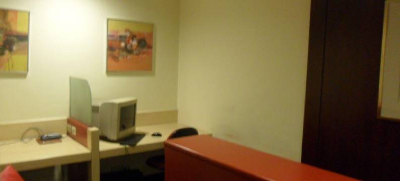 阿莫索罗公寓酒店(Amorsolo Mansion)图片