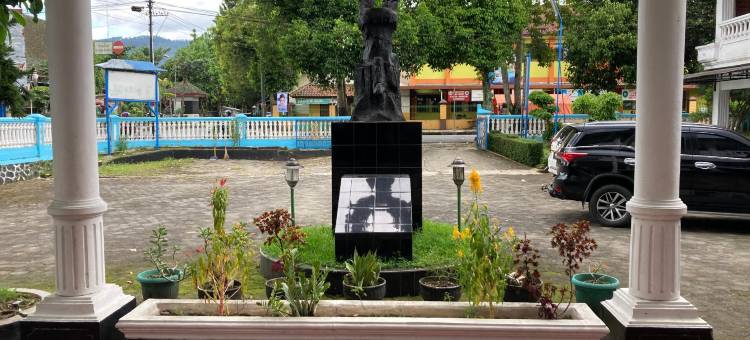 Hotel Garuda Syariah Near Alun Alun Banjarnegara图片