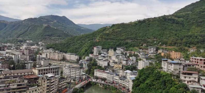 途家房东210908180918公寓(顺河路分店)图片