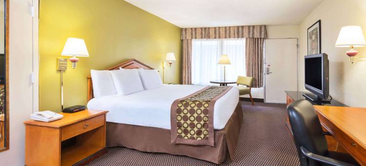 派克斯维尔巴尔的摩北华美达酒店(Ramada by Wyndham Pikesville/Baltimore North)图片