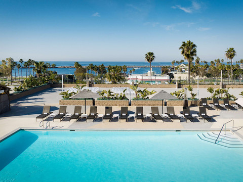 雷东多比奇海滩和码头索内斯塔酒店