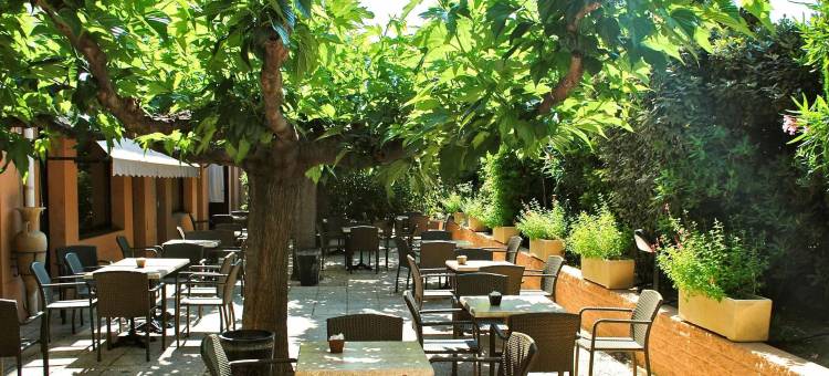 宜必思亚维侬中心欧洲大桥酒店(Ibis Avignon Centre Pont de l'Europe)图片