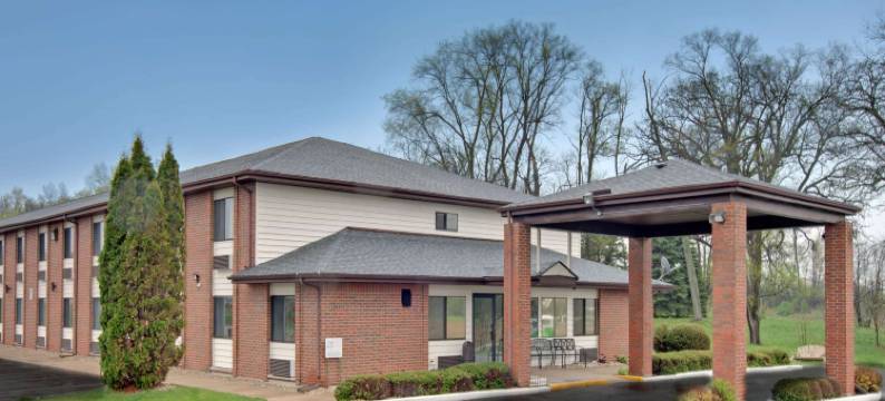 里士满温德姆呗盟酒店(Baymont Inn & Suites by Wyndham Richmond)图片