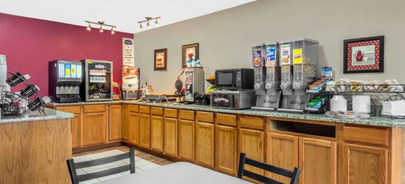 恩尼德温德姆呗盟酒店(Baymont by Wyndham Enid)图片