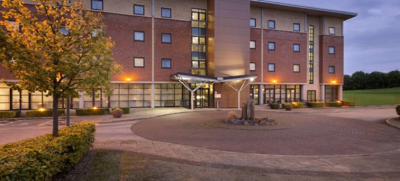 瑞克斯汉温德姆华美达广场酒店(Ramada Plaza by Wyndham Wrexham)图片