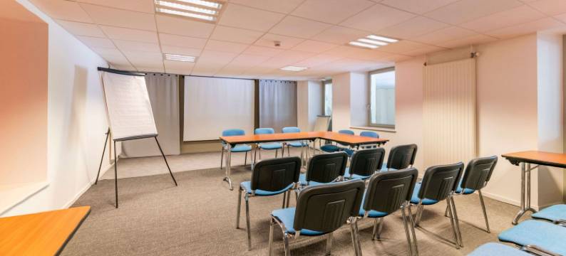 瑟莱斯吕克瑟伊来源酒店(Hotel Cerise - les Sources Luxeuil-Les-Bains)图片