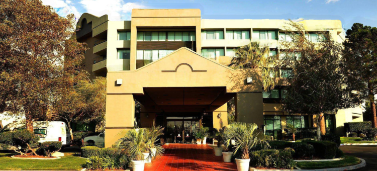 Holiday Inn 帕姆代尔，LANCASTER(Holiday Inn Palmdale-Lancaster)图片