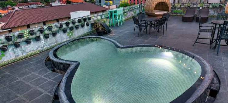 雷吉安波士酒店 - 由群岛酒店技术提供(MaxOneHotels at Legian)图片