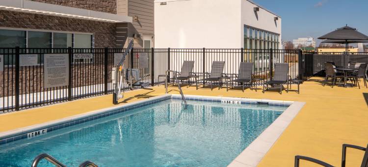 亨茨维尔红石网关费尔菲尔德套房酒店(Fairfield Inn & Suites Huntsville Redstone Gateway)图片