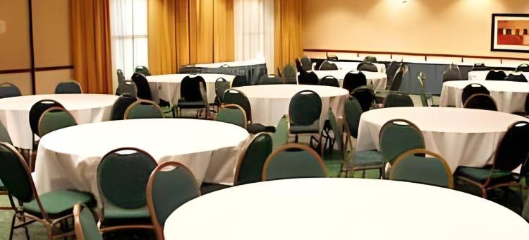 匹兹堡蒙罗维尔万怡酒店(Courtyard Pittsburgh Monroeville)图片