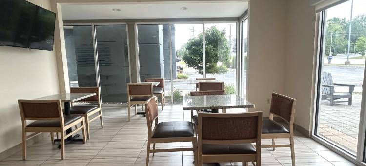 Best Western Erie Inn  Suites图片