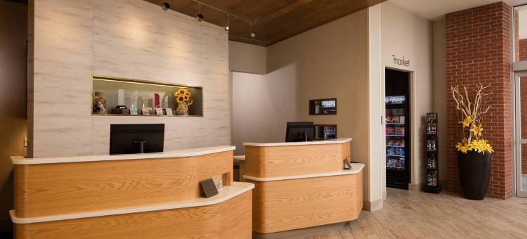 伊利湖湾万怡酒店(Courtyard Erie Bayfront)图片