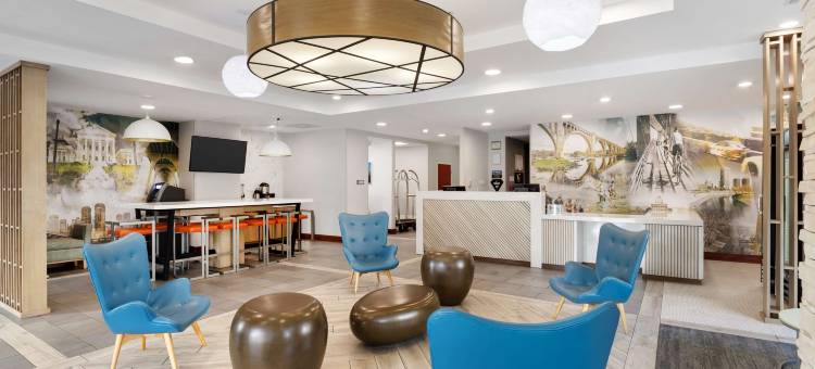 列治文市度假贝斯特韦斯特精品酒店(Best Western Premier Richmond City Gateway)图片