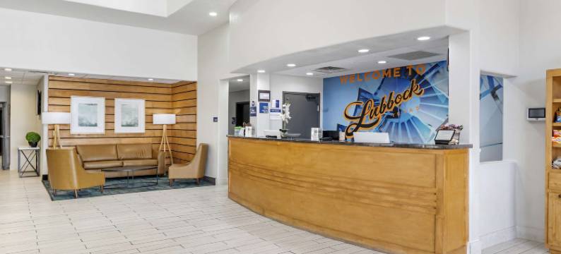 贝斯特韦斯特拉伯克西套房酒店(Best Western Lubbock West Inn  Suites)图片