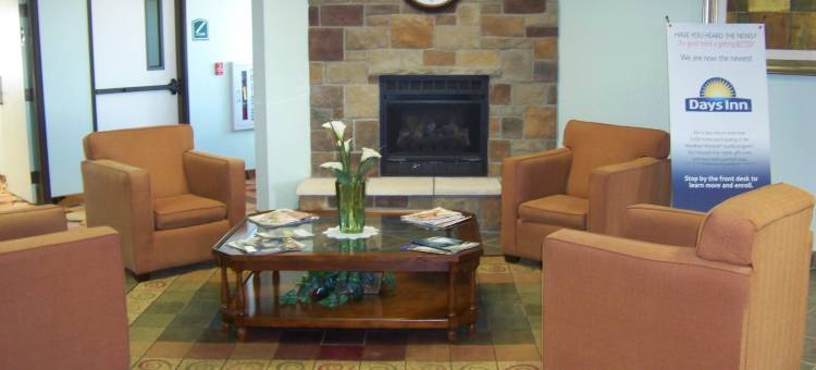 哥伦布东北戴斯套房酒店(Days Inn & Suites by Wyndham Columbus NE)图片