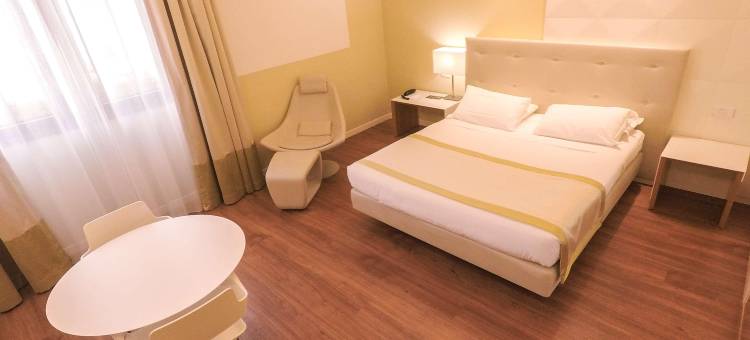 斐尔拉日冕贝斯特韦斯特酒店(Best Western Mirage Hotel Fiera)图片