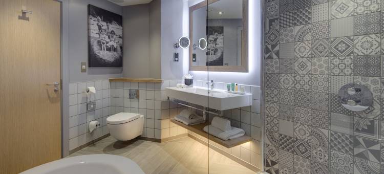 伯恩矛斯希尔顿酒店(Hilton Bournemouth)图片