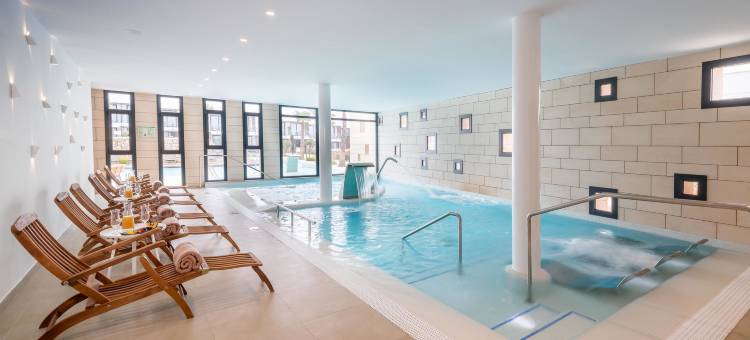 巴塞洛努拉(Barceló Nura)图片