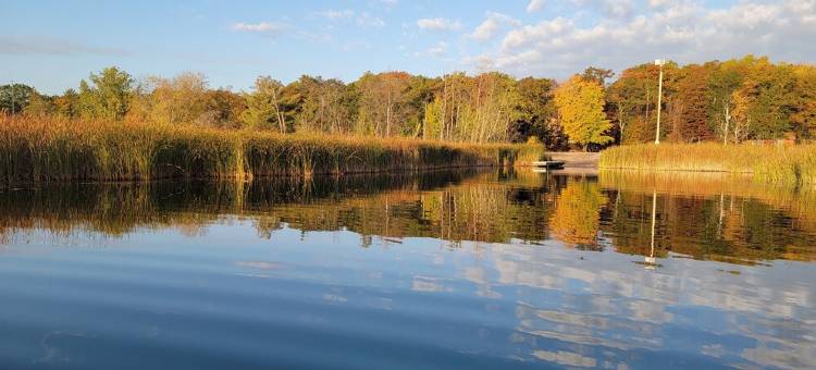 Lavish Renovated Lake Home on Shamineau - Highly Rated!图片