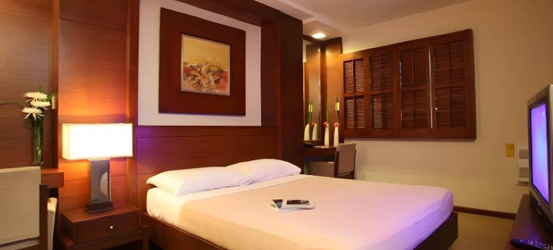 阿莫索罗公寓酒店(Amorsolo Mansion)图片