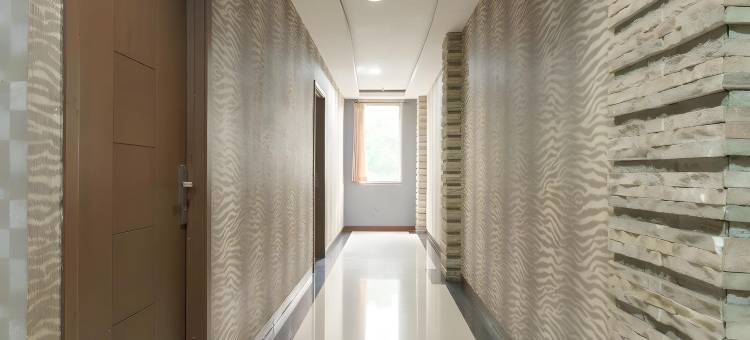 红多兹酒店-近力宝西卡朗城市步行街(RedDoorz Near City Walk Lippo Cikarang)图片