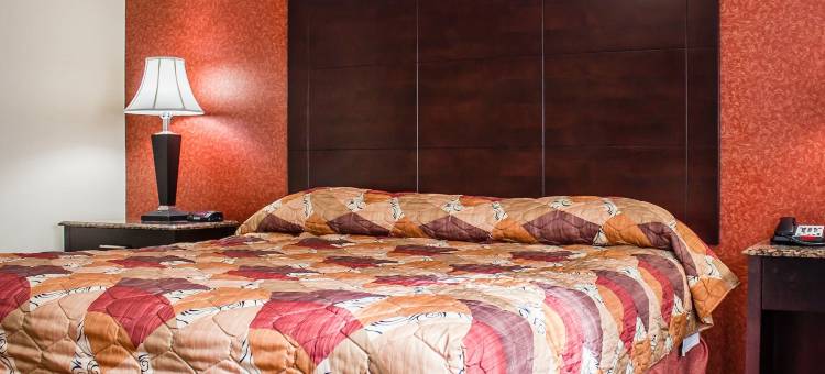 麦克阿瑟机场罗德威旅馆(Rodeway Inn MacArthur Airport)图片