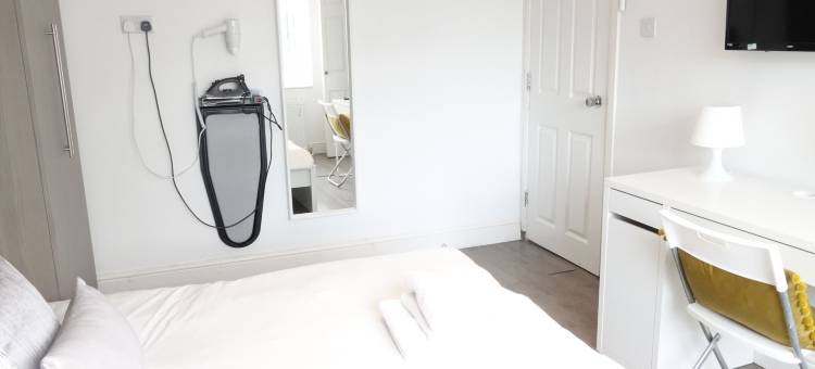 Grand Airport Ensuites大厅(Private Bathroom Rooms- Near Heathrow - Near Shops)图片
