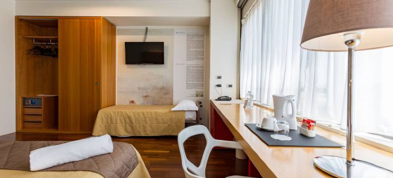 波恩特酒店(New Ipoint Hotel)图片