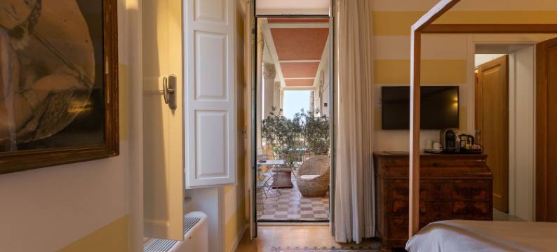 L.H.T 尤特普酒店(Euterpe Lht)图片